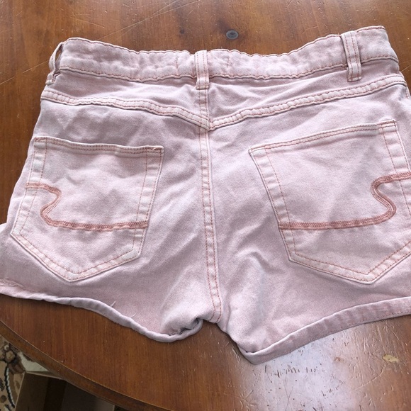 High Waist Pink Denim Shorts with Frayed Edges by EIGHTYTWO size 9 - preloved - Picture 6 of 8